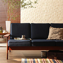 人の集う場所にぴったりのラフ感 天然木シンプルデザインソファ 3人掛けタイプ