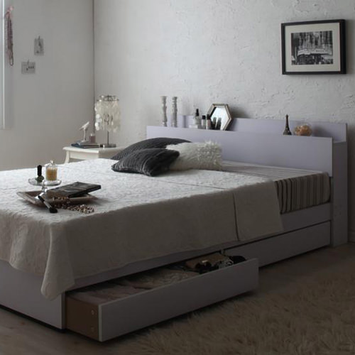 ホワイトカラーのスッキリスタイル 棚・コンセント付き収納ベッド (セミダブル)