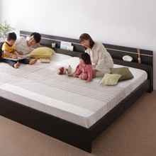 安眠を家族で 親子で寝られる連結タイプ 棚・照明付きベッド (連結タイプ)
