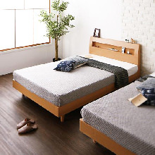 木目調デザインの存在感 棚・コンセント付デザインすのこベッド (シングル)