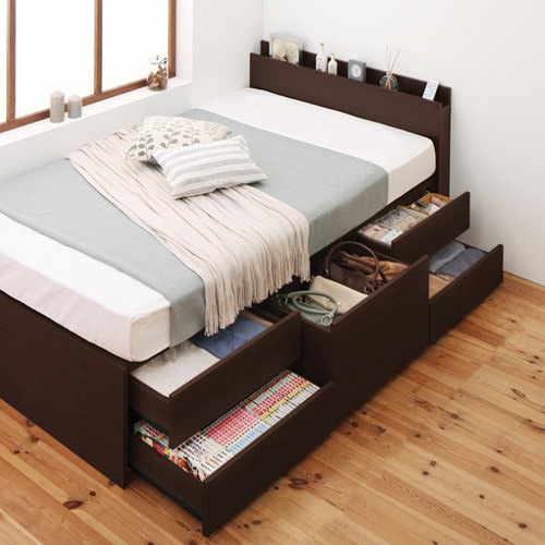 大物小物バランス良く 棚・コンセント付き_大容量チェストベッド