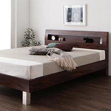 高級木材使用 頑丈デザイン棚・コンセント付すのこステーションベッド (シングル)