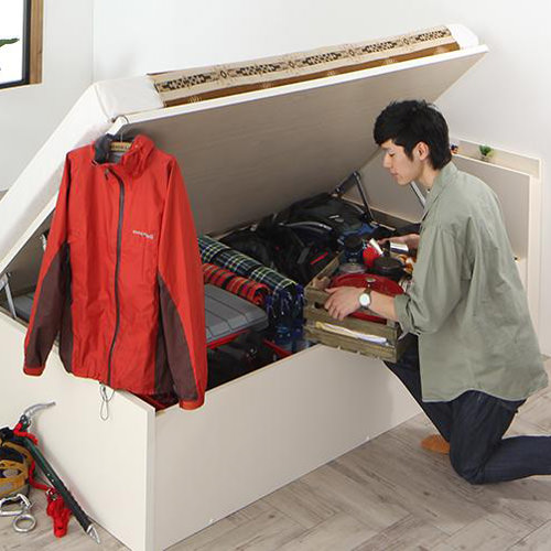 キャンプ用品は全部ここに アウトドア収納跳ね上げベッド (シングル)の