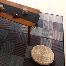 [191×191] 伝統的な三重織が醸し出す優美なデザイン 純国産ブロックデザインい草ラグ 裏地あり グレー