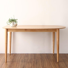 みんなにちょうどいい形 天然木変形テーブルダイニング テーブル