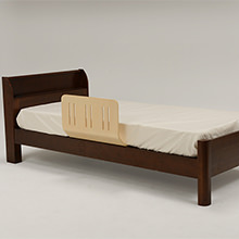 木製のベッドガードでゆっくり睡眠 曲げ木ベッドガード (ナチュラル)