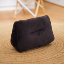 使い方いろいろ シンプルデザイン三角クッション ダークグレー