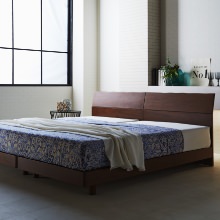 寝室をオシャレに魅せる フラットヘッドボードデザインベッド (シングル)