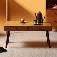 ぬくもりのある可愛らしいデザイン 北欧風リビング 天然木テーブル