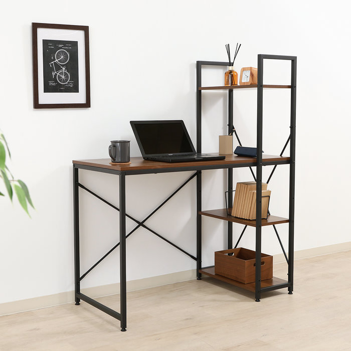 広々使えるシンプルな ラック付きデスク ウォルナットの詳細 | カヴァース