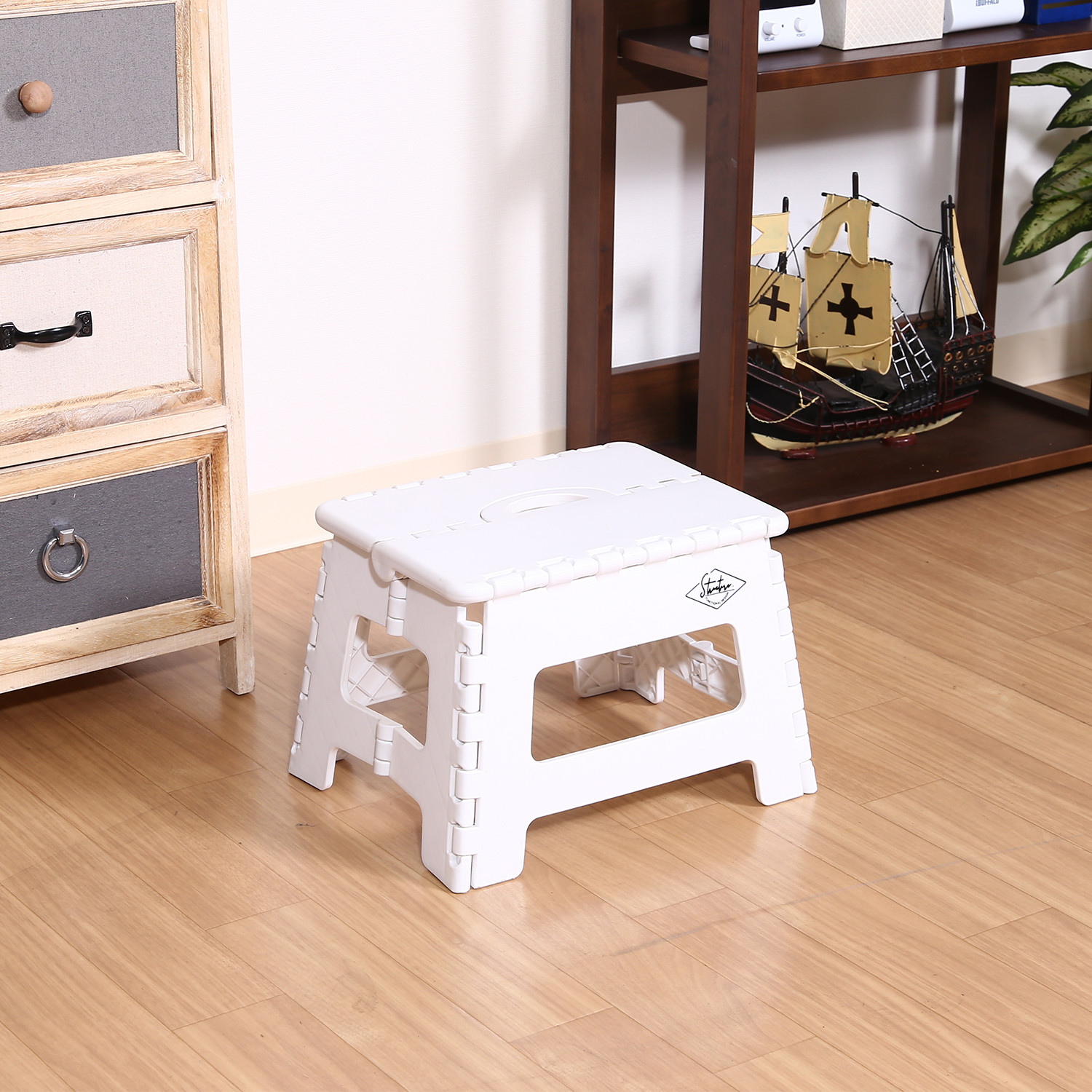 フォールディングステップスツール Ｈ２２ｃｍ